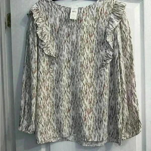 Loft NWT beautiful top. Spring/summer season start